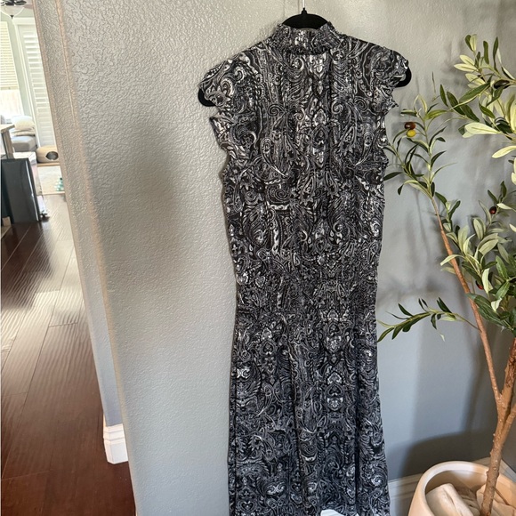 White House Black Market Midi Dress - Picture 8 of 13